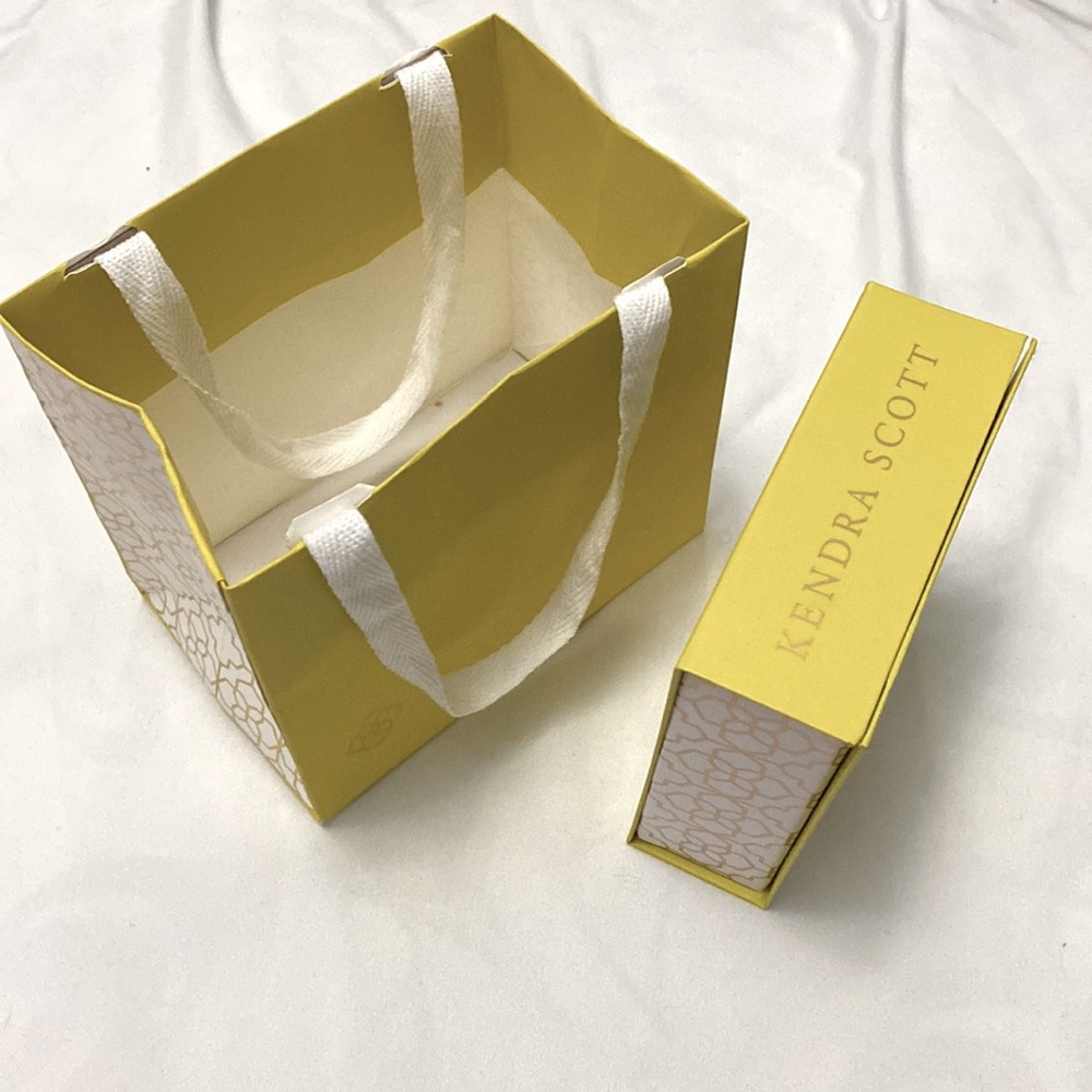 Kendra Scott Bag and Box